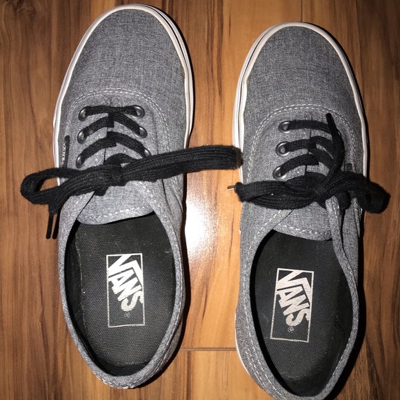 cute grey tennis shoes